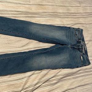 Universal thread jeans size 6